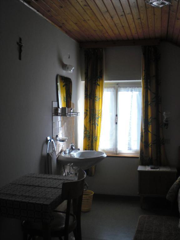 B&B Rosalpina Vigo di Fassa Cameră foto